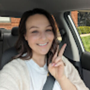 Meet your Posher, Alyssa